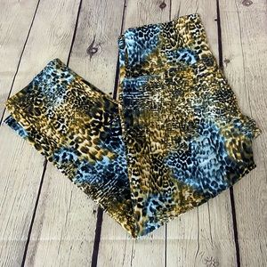 Animal Print Cropped Yoga Legging